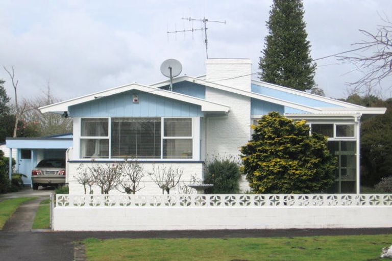 Property details for 96 Fitzroy Avenue, Fitzroy, Hamilton, 3206