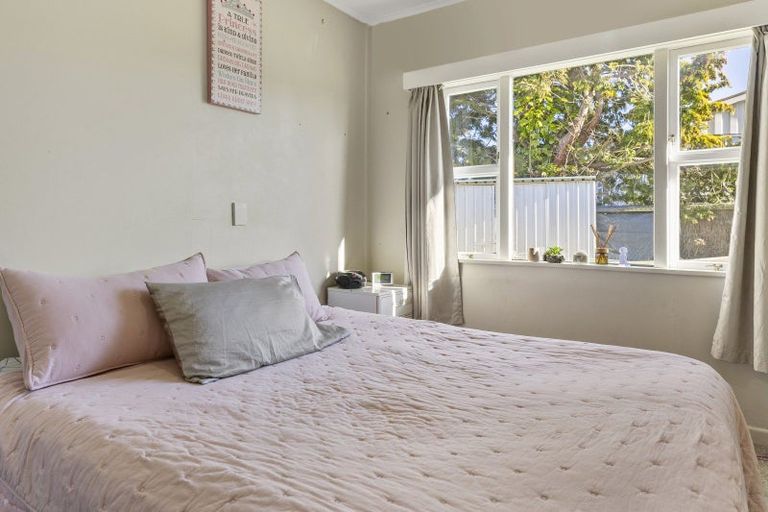Photo of property in 90 Tamatea Road, Taupo, 3330