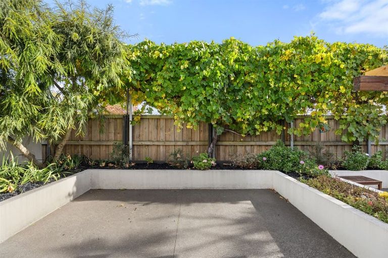 Photo of property in 165a Ashgrove Terrace, Somerfield, Christchurch, 8024