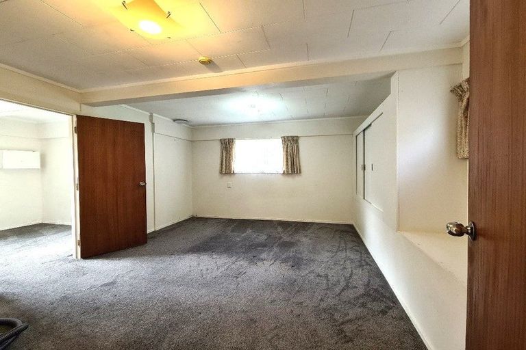 Photo of property in 66 Mayfair Crescent, Mairangi Bay, Auckland, 0630