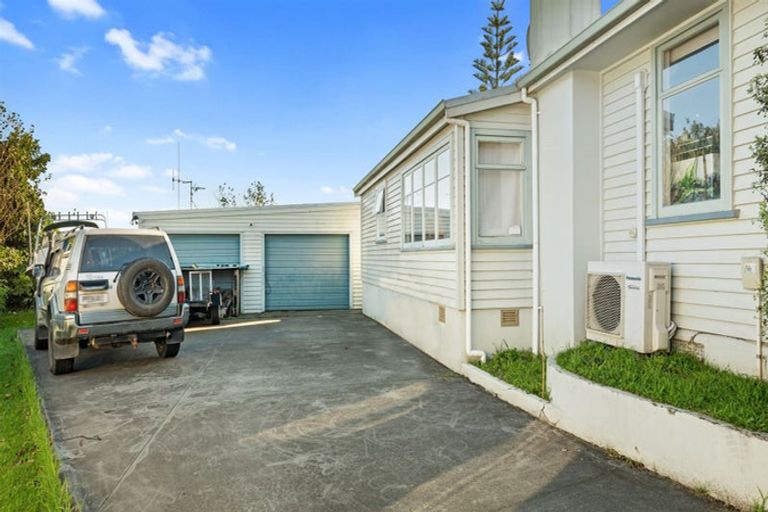 Photo of property in 24 Stirling Grove, Greerton, Tauranga, 3112