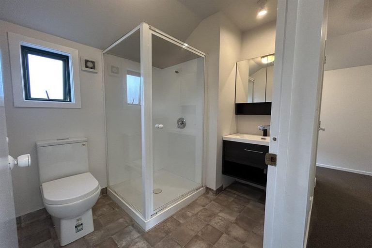 Photo of property in 35a Olliviers Road, Phillipstown, Christchurch, 8011