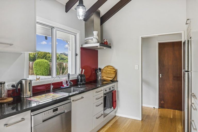 Photo of property in 33 Ratadale Road, Reikorangi, Waikanae, 5391
