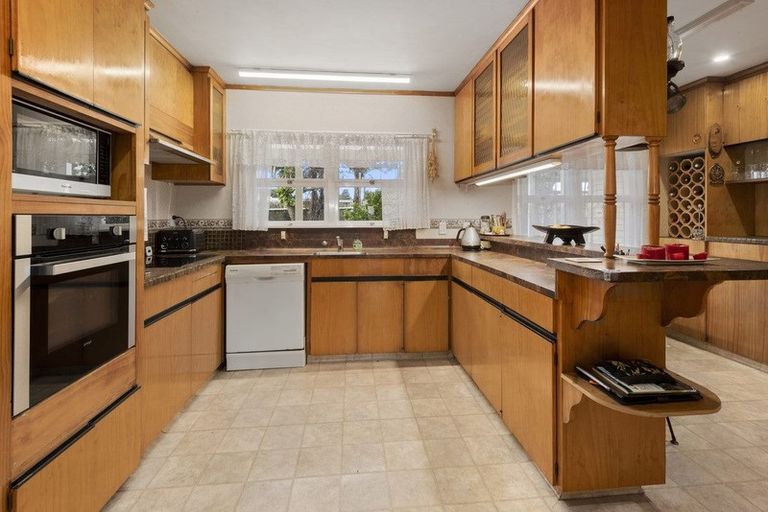 Photo of property in 104 Old Onerahi Road, Onerahi, Whangarei, 0110