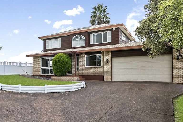 Photo of property in 2 San Marino Drive, Henderson, Auckland, 0612