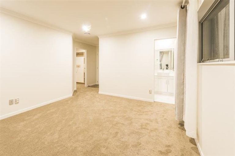 Photo of property in 69 Rosewell Crescent, Flat Bush, Auckland, 2019