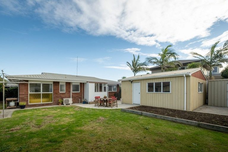Photo of property in 2/45 Dickson Road, Papamoa Beach, Papamoa, 3118