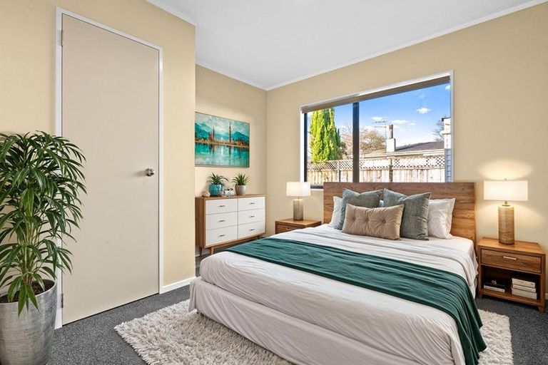 Photo of property in 56 Fernaig Street, Papakura, 2110