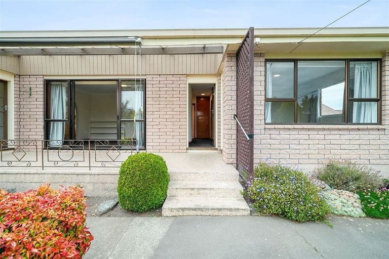 Photo of property in 24 Kirk Road, Templeton, Christchurch, 8042