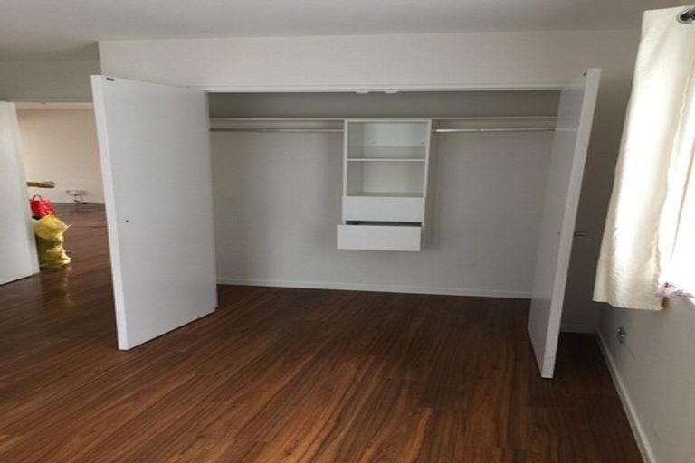 Photo of property in 27 Tonkin Drive, Sunnynook, Auckland, 0620