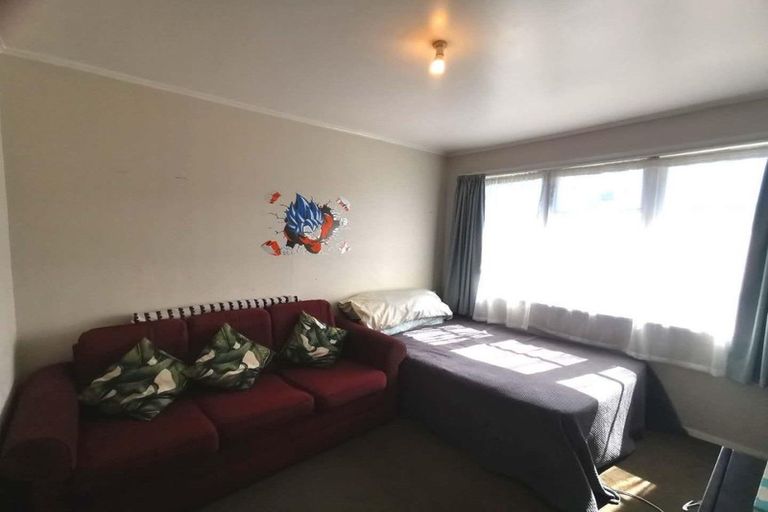 Photo of property in 21 Mcannalley Street, Manurewa East, Auckland, 2102