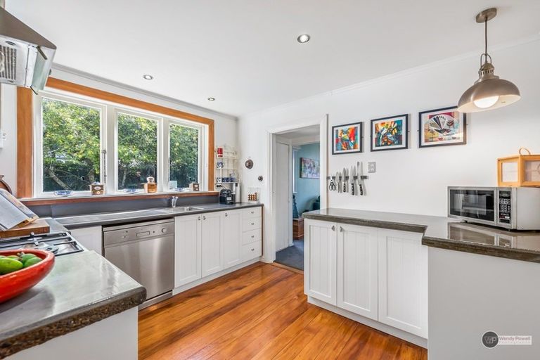 Photo of property in 36 Riddlers Crescent, Petone, Lower Hutt, 5012