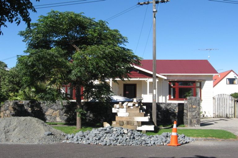 Photo of property in 8 Fergusson Avenue, Sandringham, Auckland, 1025