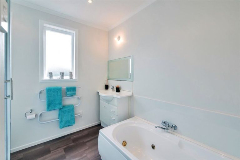 Photo of property in 241 Victoria Street West, Pukekohe, 2120