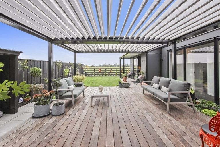 Photo of property in 18 Ellmers Street, Woodend, 7691