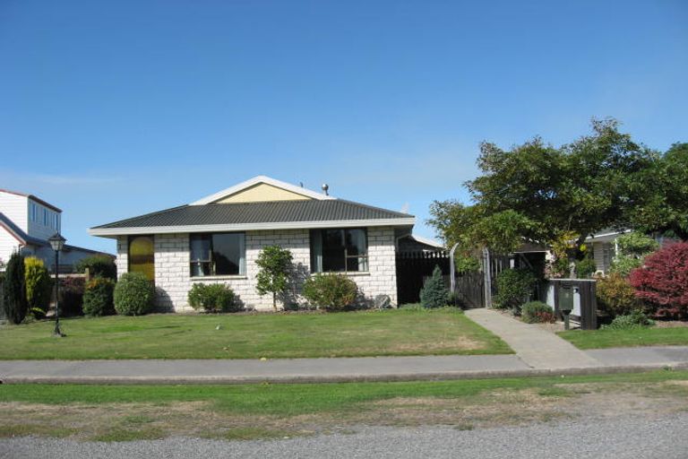 Photo of property in 9 Spring Place, Leeston, 7632