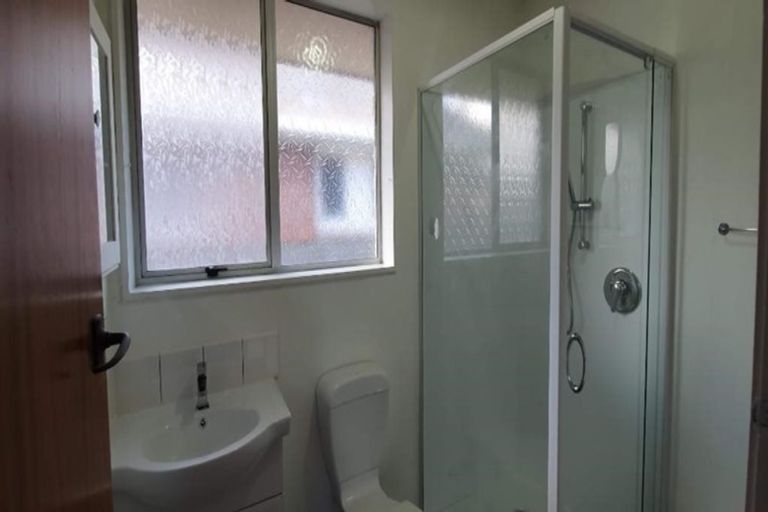 Photo of property in 2/374 Blenheim Road, Upper Riccarton, Christchurch, 8041