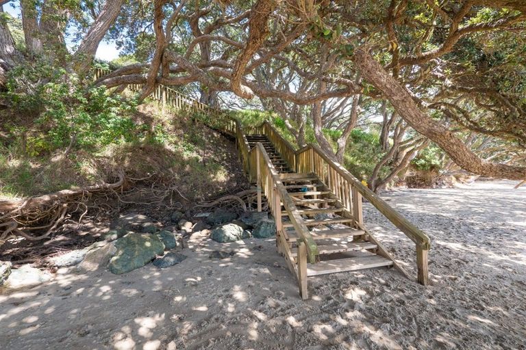 Photo of property in 56 Bayside Drive, Coopers Beach, 0420
