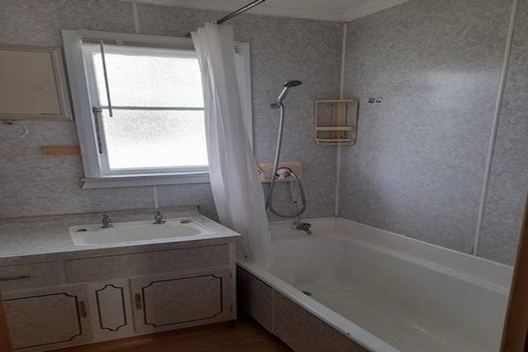 Photo of property in 15 Lancaster Street, Highbury, Palmerston North, 4412