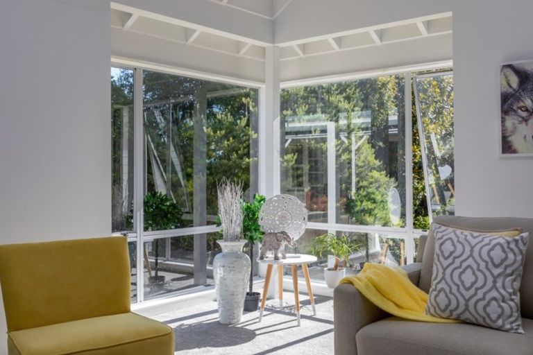 Photo of property in 64 Winara Avenue, Waikanae, 5036