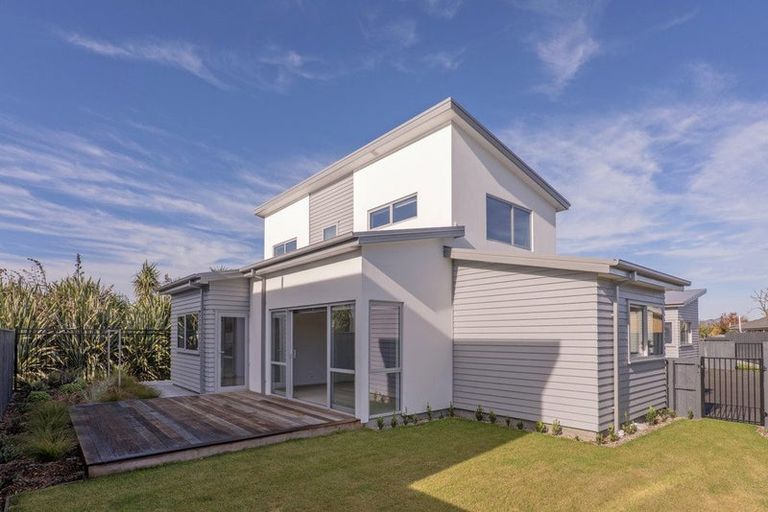 Photo of property in 27 Kakapo Lane, Redwood, Christchurch, 8051