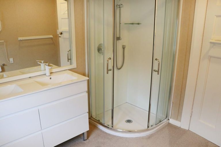 Photo of property in 22 Valpy Street, Saint Clair, Dunedin, 9012