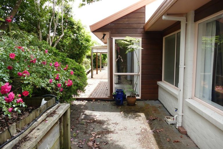 Photo of property in 52 Meadowland Drive, Somerville, Auckland, 2014