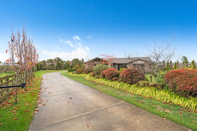 Photo of property in 24 Carrington Drive, Carterton, 5713