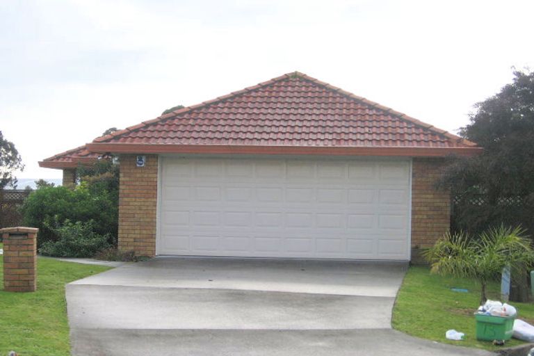 Photo of property in 12 Corfield Way, Burswood, Auckland, 2013