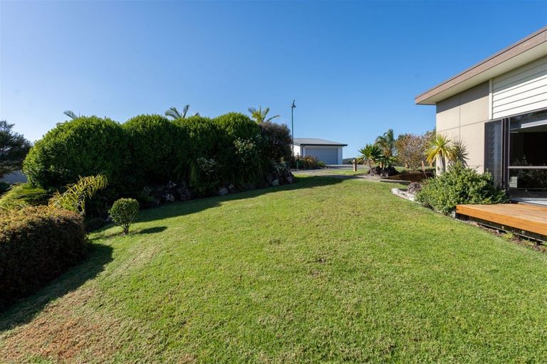 Photo of property in 5 Waterview Place, Haruru, 0204