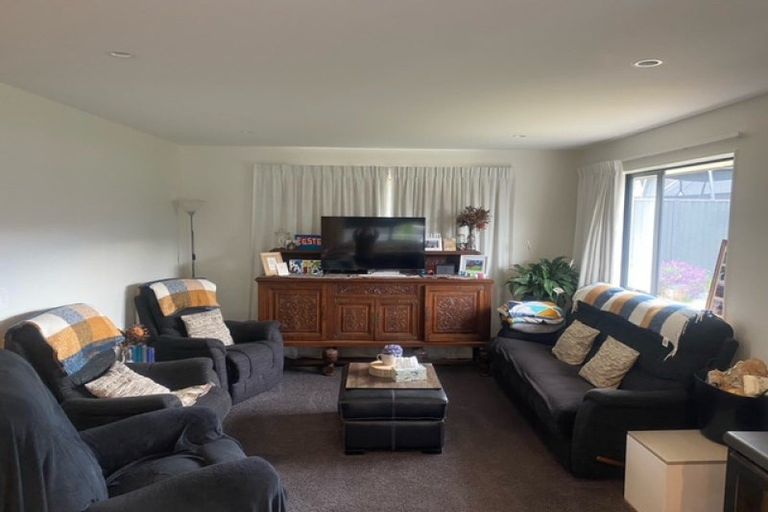 Photo of property in 10 Travertine Street, Cromwell, 9310