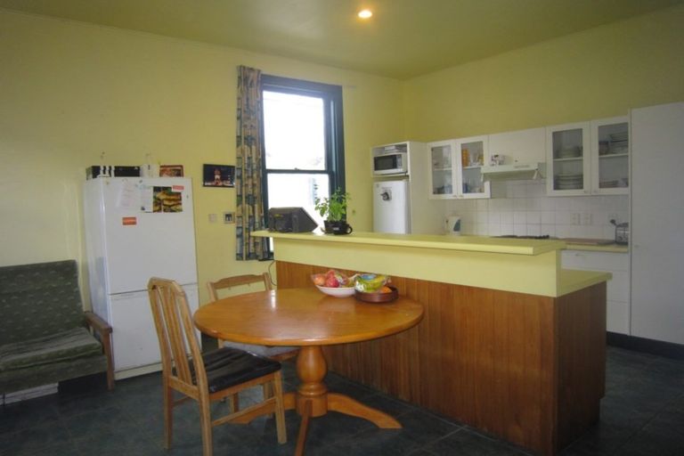 Photo of property in 52 Kilbirnie Crescent, Kilbirnie, Wellington, 6022