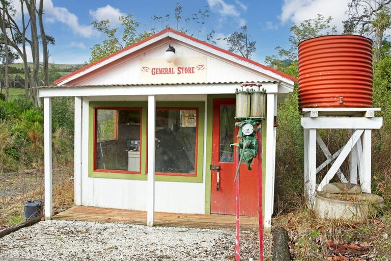 Photo of property in 59 Chamberlain Road, Bombay, 2675