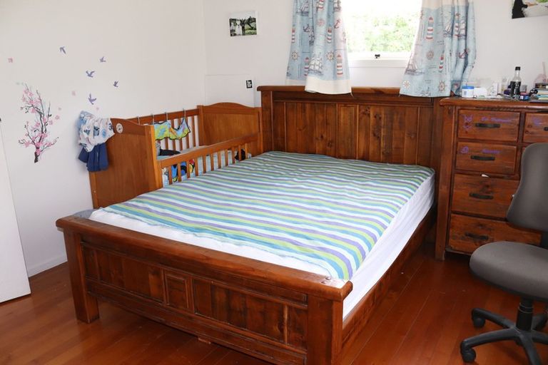 Photo of property in 1/44 College Road, Northcote, Auckland, 0627