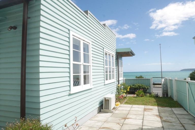 Photo of property in 27 Moana Road, Plimmerton, Porirua, 5026
