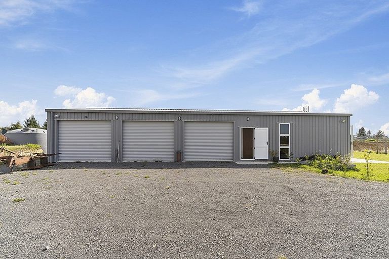 Photo of property in 24 Sarona Park Drive, Omanawa, 3171