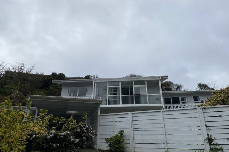 Photo of property in 118 Middleton Road, Churton Park, Wellington, 6037