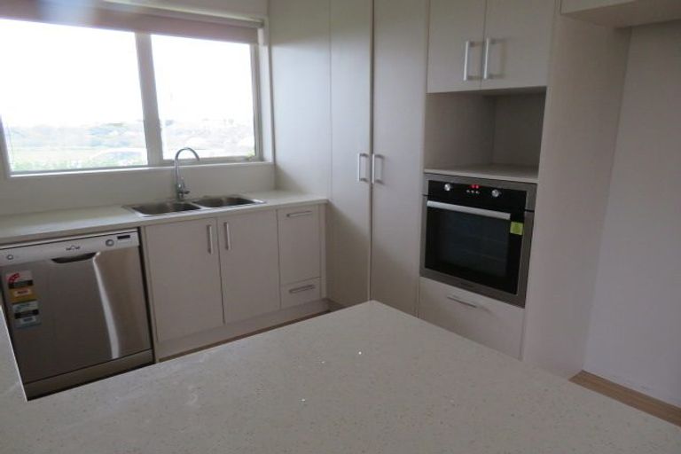 Photo of property in 70 Pencaitland Drive, Flat Bush, Auckland, 2019