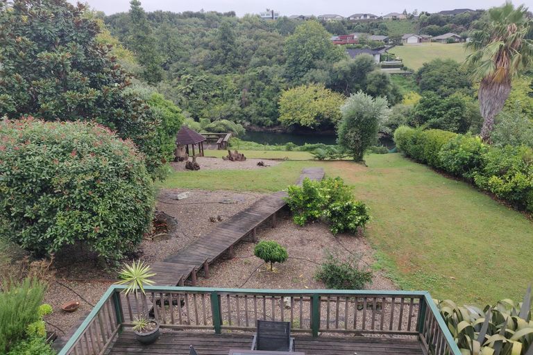 Photo of property in 16 Alpha Street, Cambridge, 3434