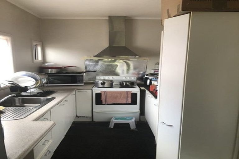 Photo of property in 33a Great South Road, Papatoetoe, Auckland, 2025