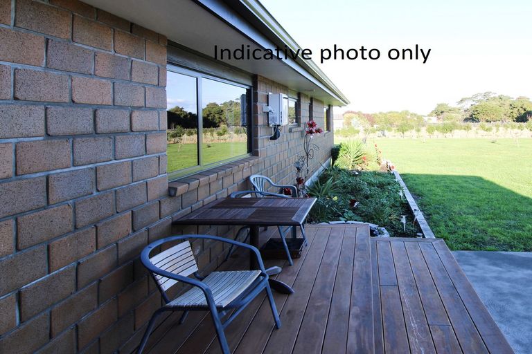 Photo of property in 10 Miles Lane, Carterton, 5713