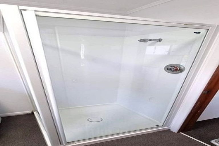 Photo of property in 48 Randwick Road, Northland, Wellington, 6012