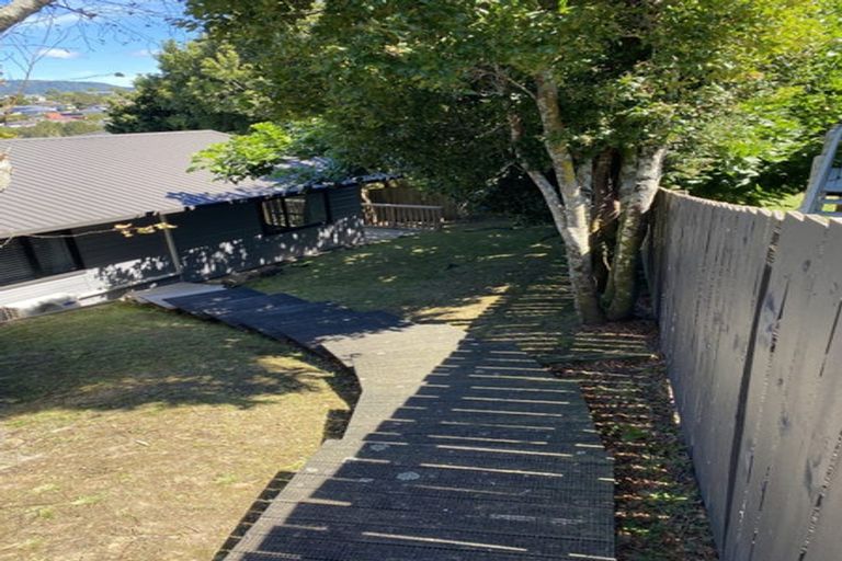 Photo of property in 57 Sunvue Road, Glen Eden, Auckland, 0602