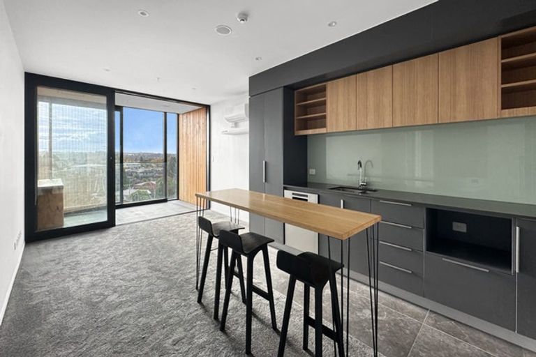 Photo of property in 605/1 Buscomb Avenue, Henderson, Auckland, 0610