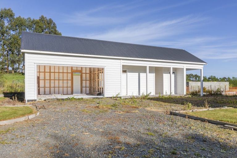Photo of property in 724 Porangahau Road, Waipukurau, 4282