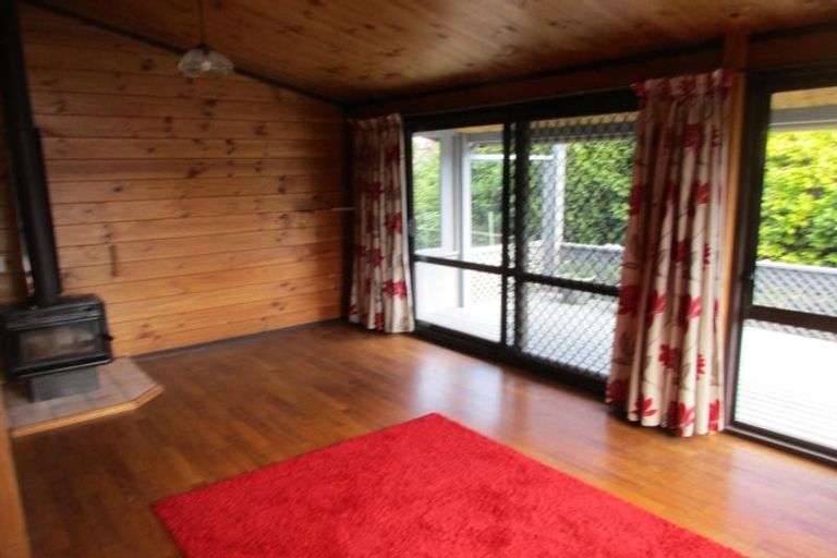 Photo of property in 21 Oriwa Street, Waikanae, 5036