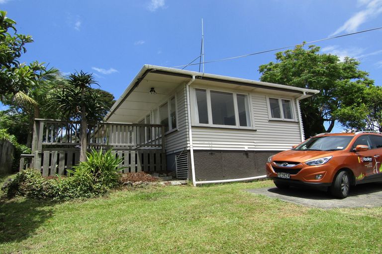 Photo of property in 15 Yorke Road, Haruru, 0204