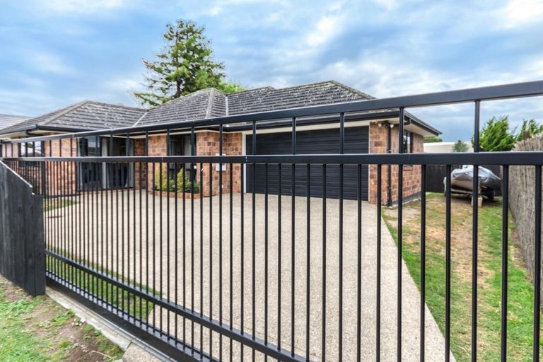 Photo of property in 9b Cosgrave Road, Papakura, 2110