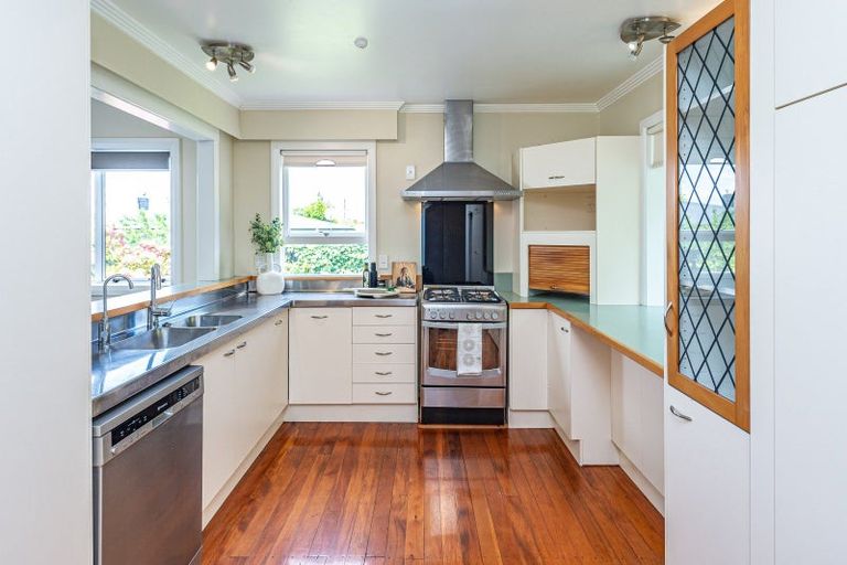 Photo of property in 11 Hillside Terrace, Saint Johns Hill, Whanganui, 4500