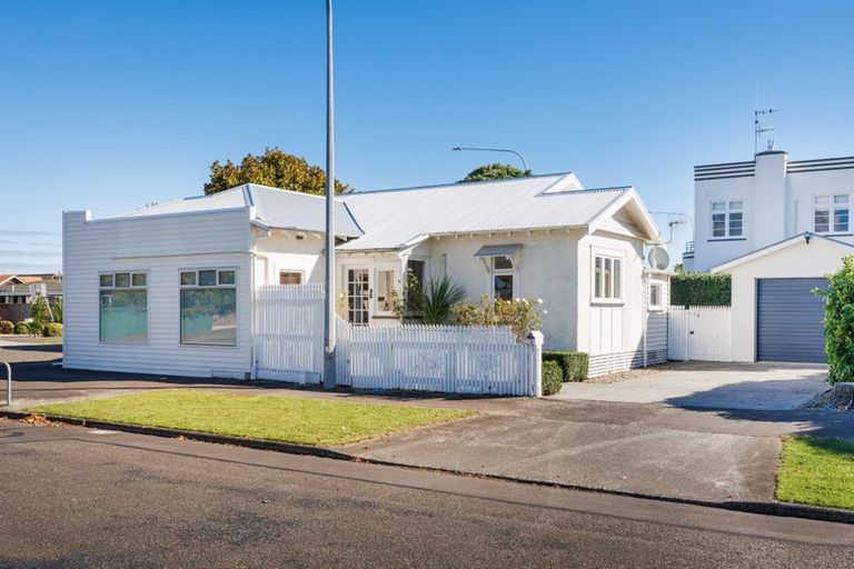 Photo of property in 3 Saint Johns Avenue, Palmerston North, 4414